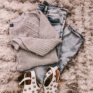 Abercrombie knit sweater 🤍